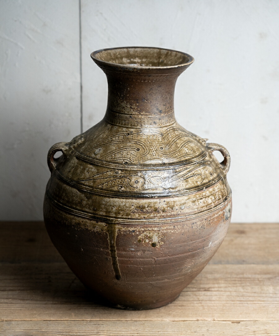 骨董○漢灰釉陰刻文双耳壺○発掘品 | 中国 / 漢時代-1-3世紀頃 | 古陶器 | 飾り【古美術】【骨董】【中古】【3,980円以上で送料無料】【三浦古美術WEB】2503