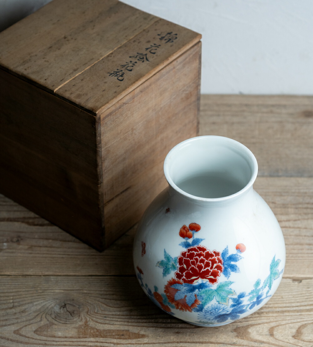 楽天市場】骨董○伊万里染付花蝶文花瓶○ | 明治時代-19世紀頃 | 肥前