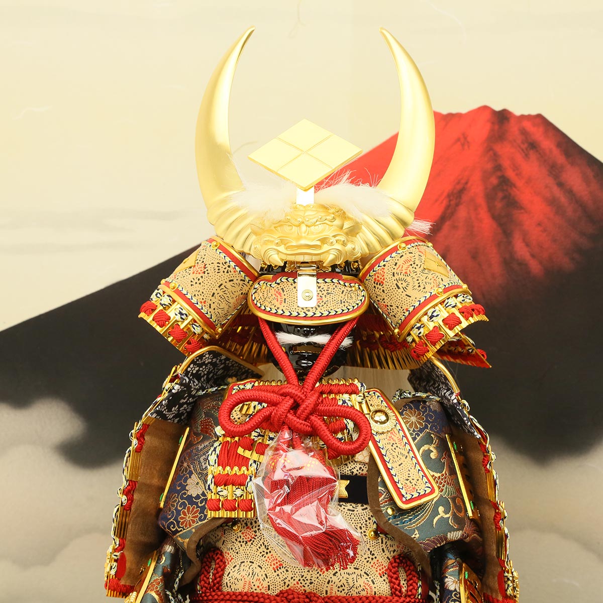 モダン モダン 甲斐の虎 武田信玄公の赤富士鎧飾り ケース 五月人形 男の子 武田信玄公之鎧 初節句 8号 赤富士 鎧飾り 初節句 大越忠保作 初節句 五月人形 武将甲冑 お祝い 端午の節句 こどもの日 モダン 初節句 男の子 人形広場 雛人形 五月人形専門店