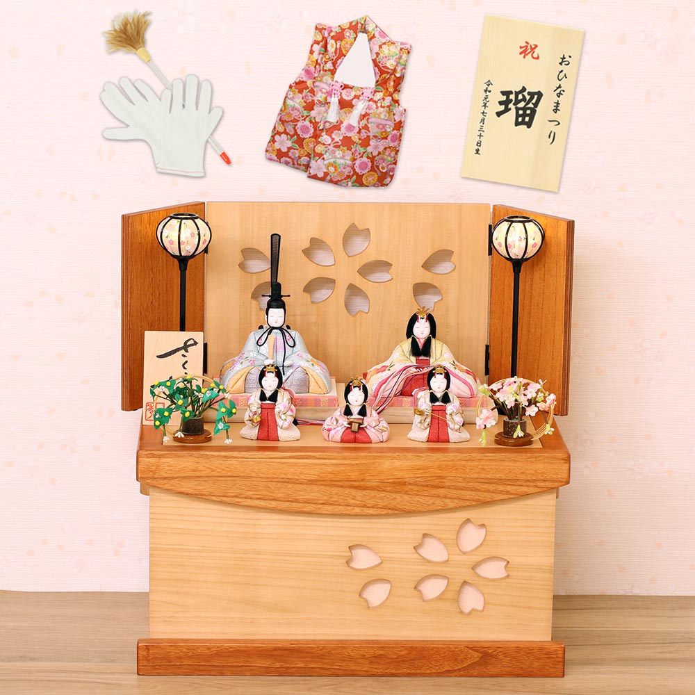 贅沢屋の aya様専用 ことの木製ひな人形 5人飾り 収納箱付き 知育玩具
