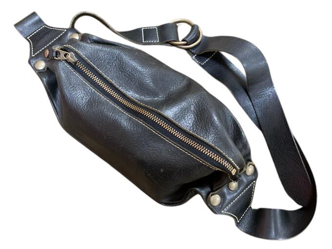 限定価格セール Kim501 Kc S 小物入れ 通学バッグ 斜め掛け ジッパー ウエポ ケイシイズ ポーチ 通勤バッグ ケイシイズ 通学バッグ バッグ ブランド レザークラフト 小物入れ Kc S 牛皮革 本革 バッグ ウエストポーチ ウエストポーチ ショルダーバッグ ポーチ 牛皮革