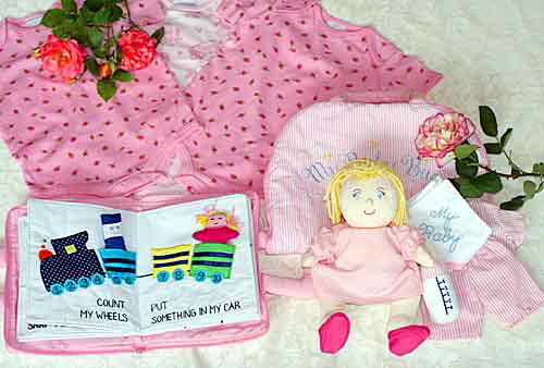 布絵本MYQUIETBOOKベアピンク英語刺しゅう版布の着せ替えバッグMyBabyDollおまけつきボディ肌着マイスィートベビーギフトセット【知能開発レッスンブック】幼児教育選んで!!無料ギフトラッピング
