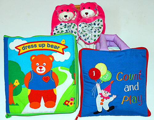 布絵本dress Up Bear Bookピエロのかずあそびcount And Playおまけ付きラトル入りルームシューズプレイラーンギフトセット幼児教育選んで 無料ギフトラッピング 人気商品
