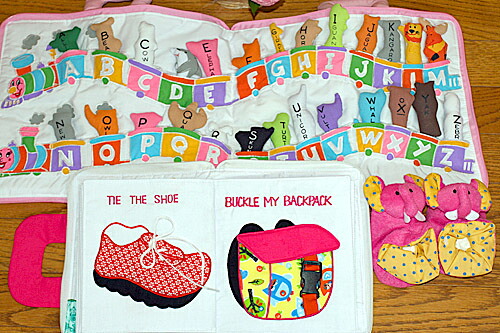 布絵本MY QUIET BOOK ピンクストライプ&MY ABC ANIMAL TRAIN ピンク&おまけ付ルームシューズファンタイムシリーズ幼児教育選んで!!ギフトラッピング|こども生活クラブ