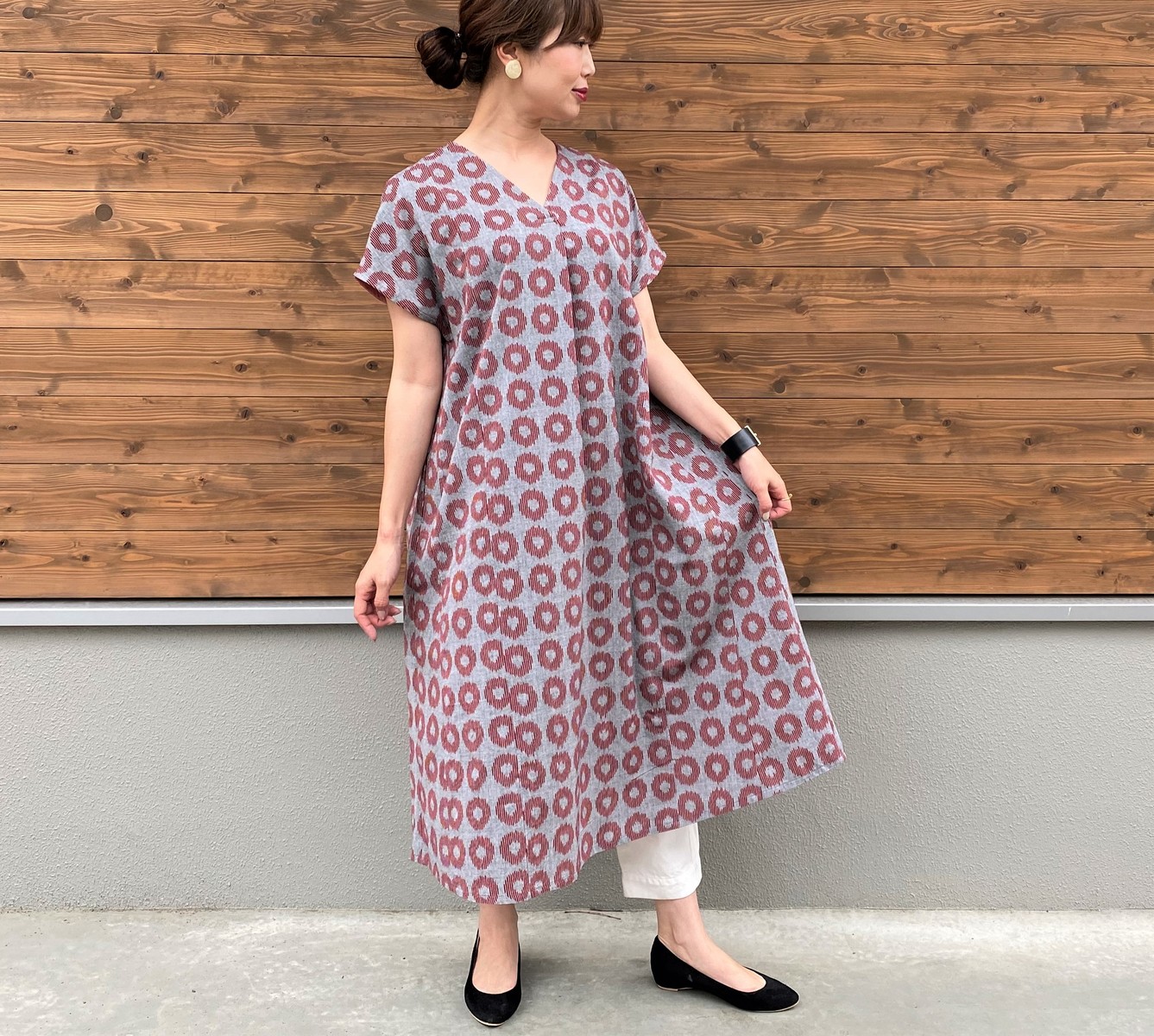 楽天市場 儀右ヱ門 久留米絣ワンピース ミセス４０代５０代６０代綿１００ 和柄和風マキシエレガント上品グレー赤 レッドドーナツ綺麗オカモト商店 古布と藍染めこっとんコットン