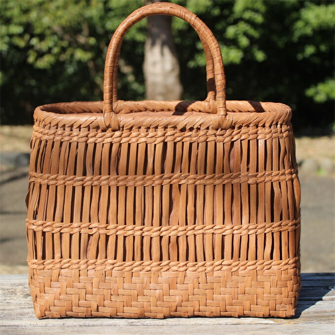 楽天市場】《伝統的な網代編みの風合いを活かした》山葡萄籠工房 山