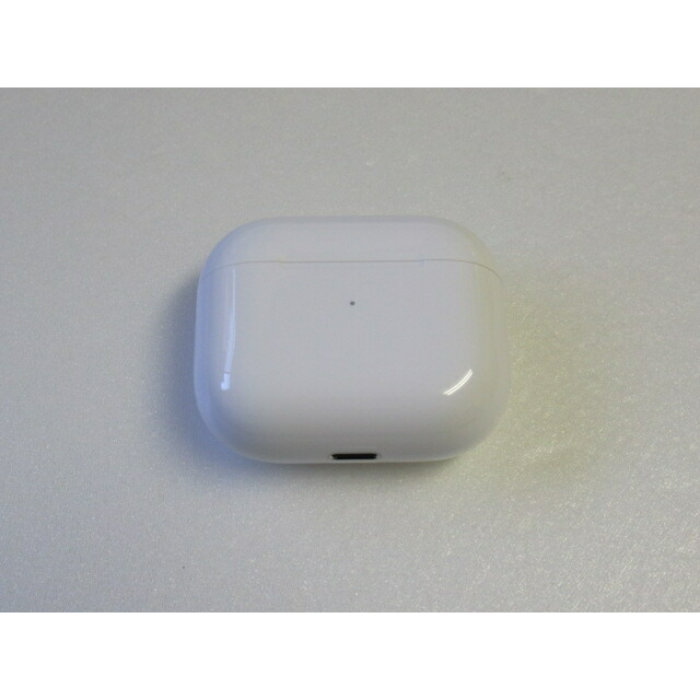 エアーポッズ　第3世代充電ケース　AirPods充電器　Apple国内正規品 Apple 第3世代 ワイヤレス充電ケースのみ AirPods 国内正規品
