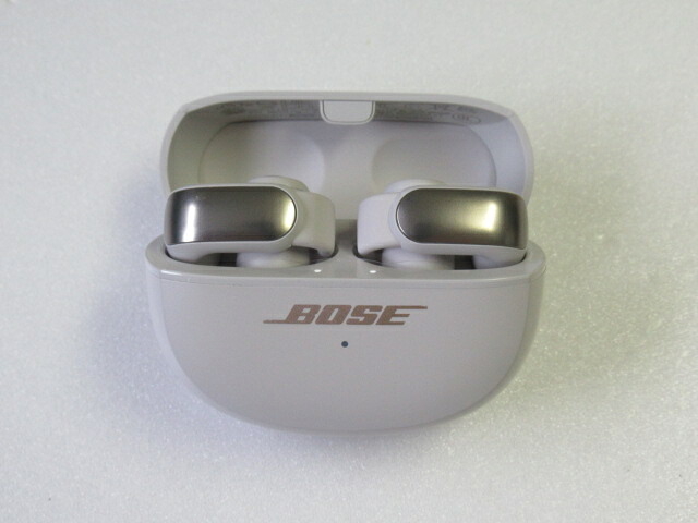 【中古品】 Bose Ultra Open Earbuds ボーズ 耳かけ型  オープンイヤーイヤホン ホワイトスモーク 貨物輸送無料！