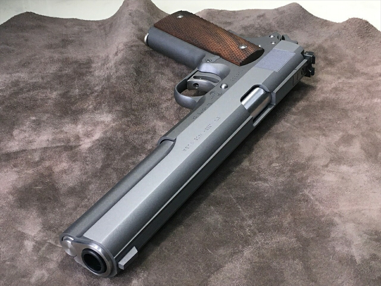 楽天市場 Bwc 発火 モデルガン ハードボーラー ロングスライドモデルモデル 45acp カートリッジ 6発付 ミリタリーショップ 琥花堂