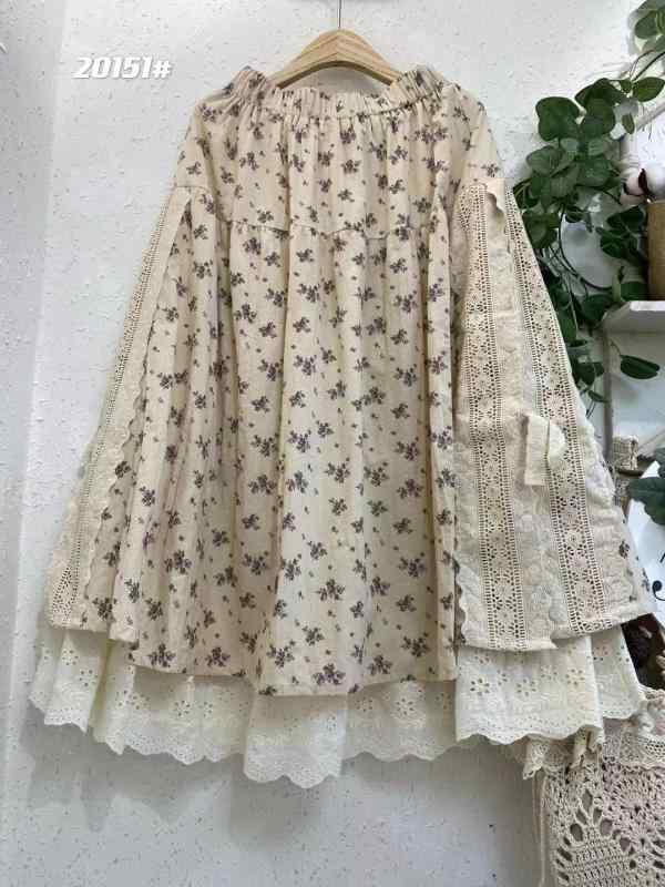 スカート レディース 森ガール 小花柄 レース 切り替え サイド紐 二重層 刺繍 ミディ丈 大きめ裾 プリンセス フレア ガーリー フェミニン 爽やか 軽やか コットン混 春夏