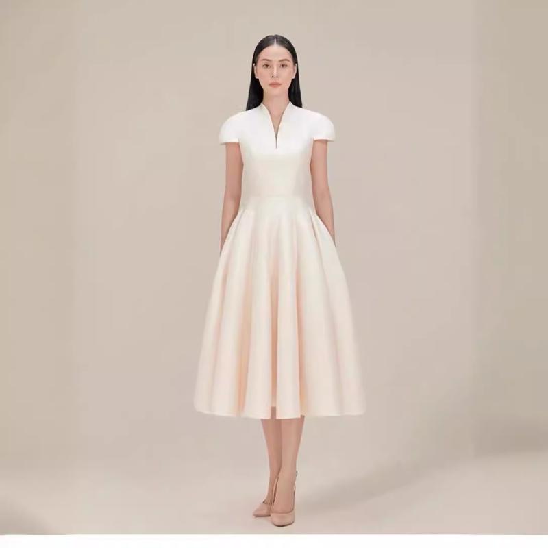 レディース 春夏 ワンピース Vネック 短袖 ふんわり 花びら柄 立体 パーティードレス かわいい 軽量 綿素材 フレアシルエット 日常使い フォーマル｜KOKORONE