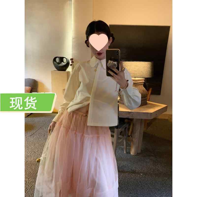 レディース ブラウス ビンテージ スタイル 淡いイエロー ドールカラー 解体縫い トップス 軽やか 素材 女性用 日常使い かわいい