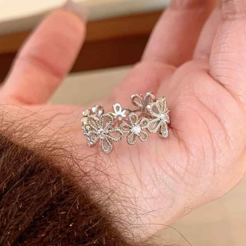 指環 レディース 925銀 スピード競技 花の冠  透かし彫り 花脣 花柄 特殊 画題 しろがね色輪っか 亭主もち用 割れ易い 柔らかい 付属物 日常使い走り 差し上げ物方位 花画題 開けはなし輪っか 手入らず心 ローマン的 宝飾品 指環 925シルバ