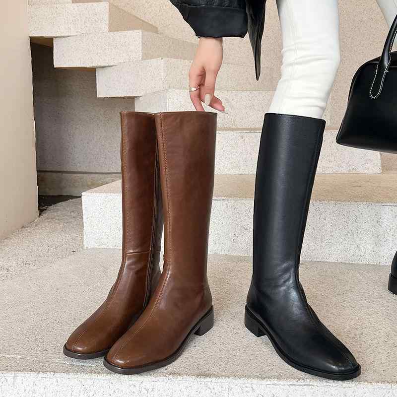 秋冬 革 レトロ ロングブーツ ミドルカーフ 分かりやすい 百搭 ナイト爵風 返り咲き ひと肌 牛皮 高筒 靴 亭主もち メンズ 男女兼用 通い 日常 履き気味合い 軽さ 耐久性 今めかしい コーデ 付属物