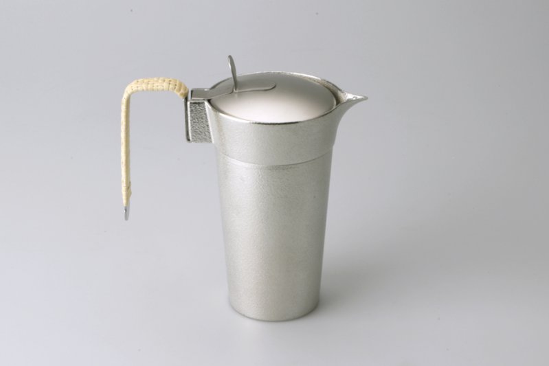 蓋付き ちろり 能作 錫 錫製品 伝統工芸品 日本酒グッズ アイテム 銀色 金属 高級 おしゃれ 酒たんぽ チロリ 酒器 日本酒 熱燗 ぬる燗 冷酒 燗酒 利き酒 呑み比べ 祝い酒 酒宴 記念日 記念品 銀婚式 父親 上司 両親 お父さん 敬老の日 贈り物 ギフト プレゼント