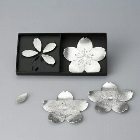 高級 漆器フラワーベース♦️未使用♦️４本セット♦️紹運 金運 魔除け♦️送料込 錫の一輪挿しフラワーベース いちじく 能作 花器 花びん