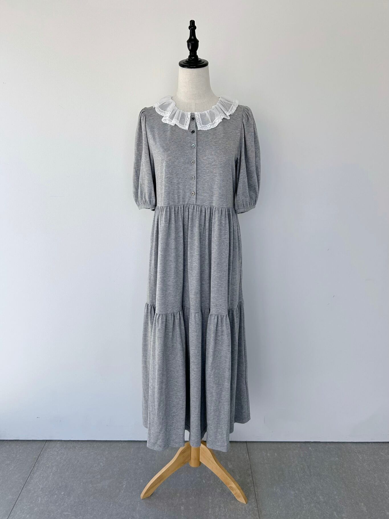【Bilitis dix-sept ans】 Tulle Collar Dress ビリティス・ディセッタン チュールカラー ドレス ワンピース フリル ティアード スウェット ロング丈 コットン Gray Black 2916-487 KOKO|KOKO