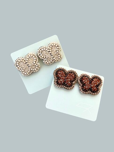 【tamas】 まぼろし Type A ピアス イヤリング タマス P437_Ad ちょうちょ レディース 刺繍 White Brown KOKO｜KOKO