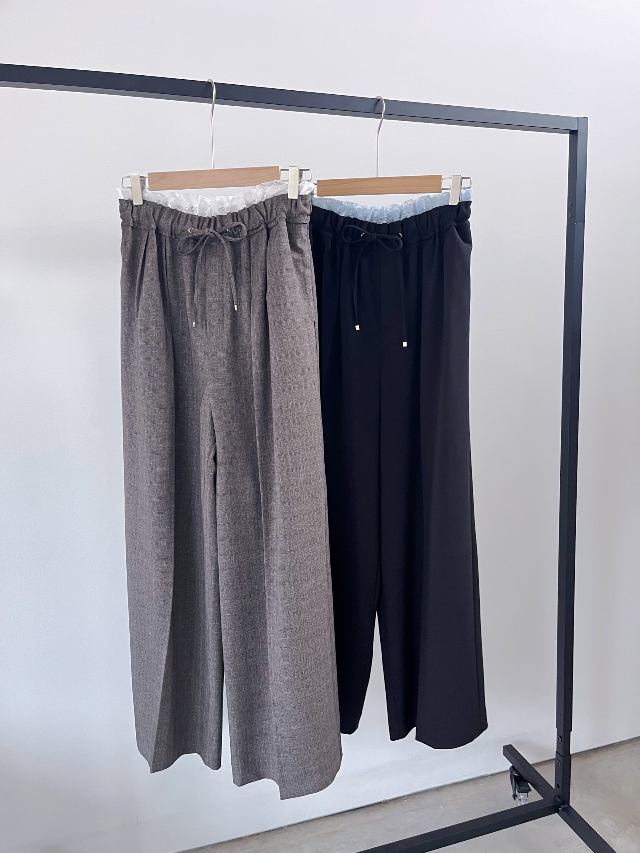 【COEL】　ウエストフリルワイドパンツ 184407047 コエル パンツ スラックス Brown Black レース 配色 ウエストゴム