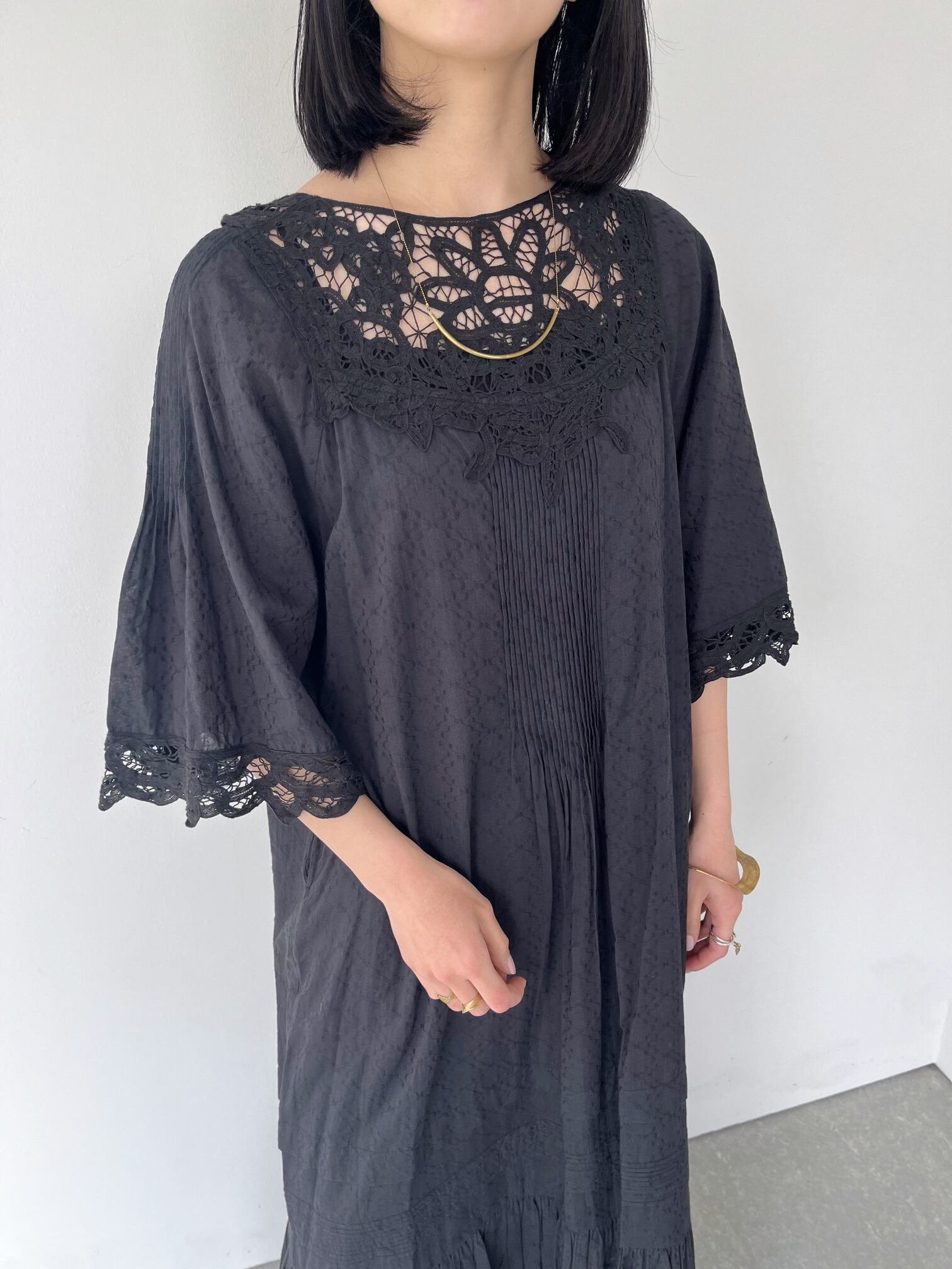 【Sara Mallika】 Cotton Batten Lace Dress サラマリカ コットンバテンレースドレス ワンピース リゾート White Black 020451SA1 KOKO｜KOKO