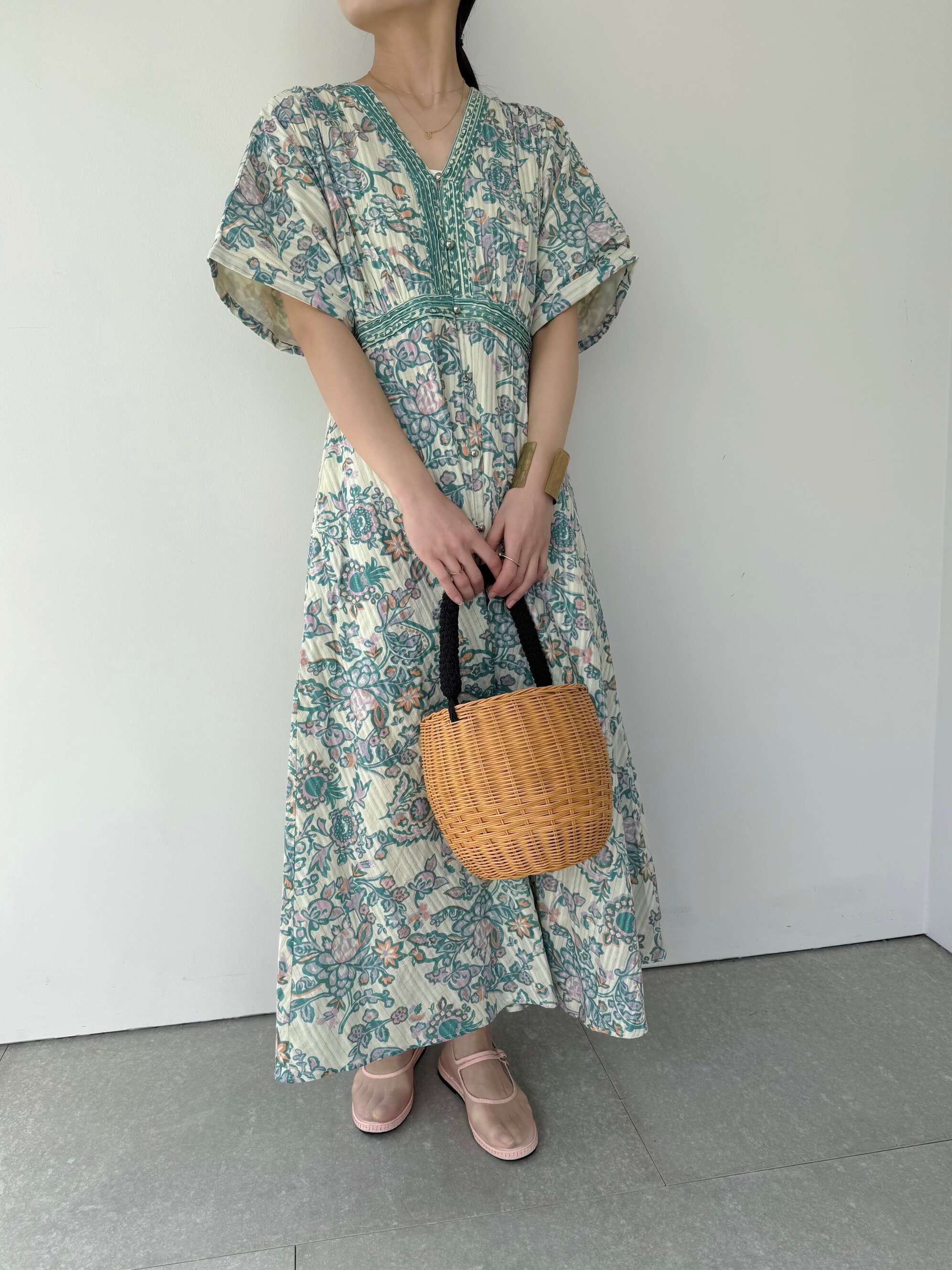 楽天市場】【Sara Mallika】 Paisley Flower Print Tuck Dress