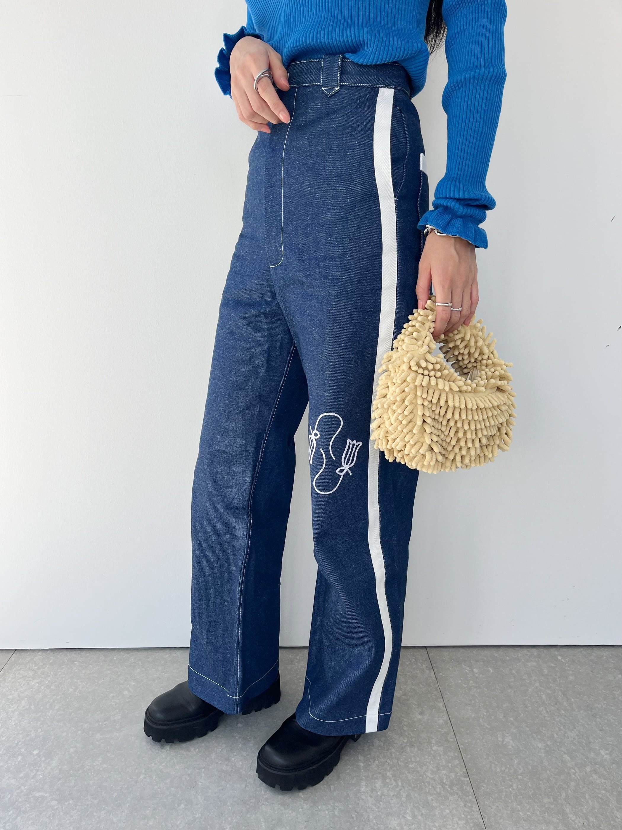 【DECO depuis 1985】 SYMBOL MOTIF DENIM PANTS デニムパンツ インディゴブルー ストレートパンツ デニム ラインパンツ （DC24AWFPT15）