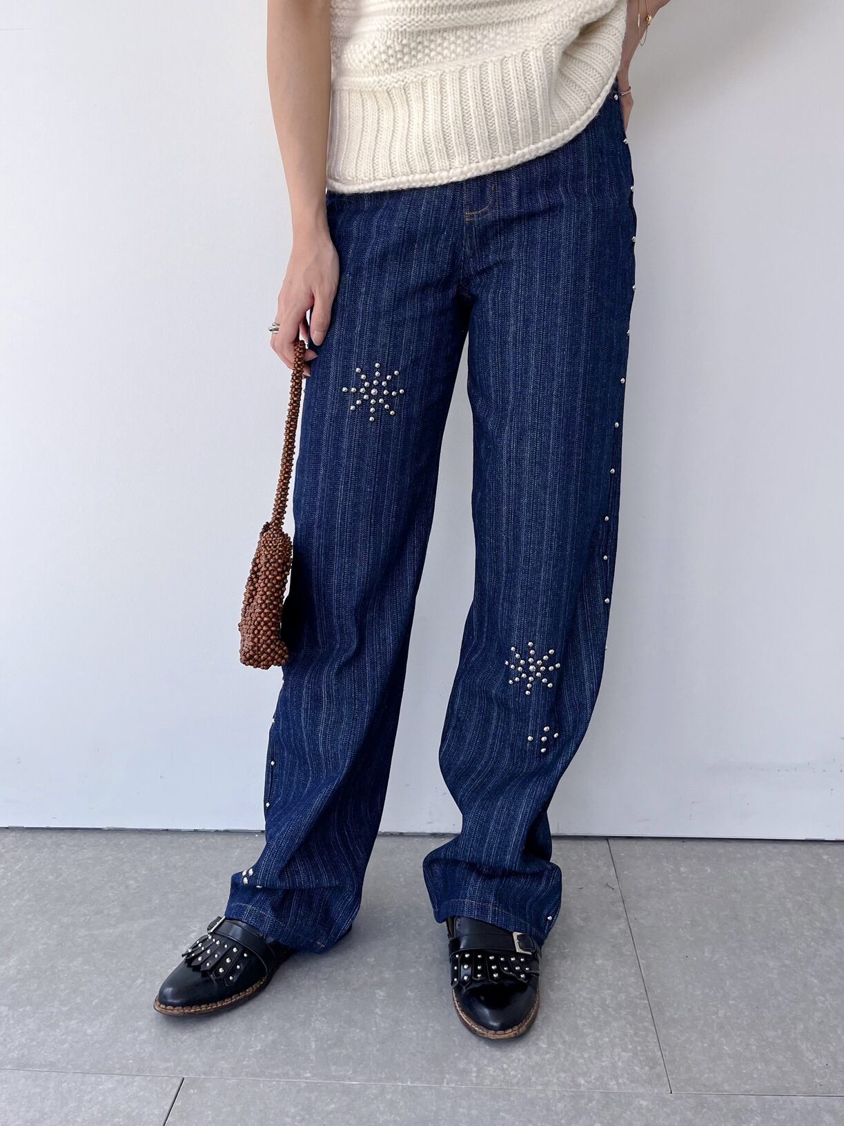【GHOSPELL】 Blackely Denim Studded Jeans ゴスペル ブレイクリー デニム スタッズ ジーンズ ハイウェスト ストレートシルエット Blue 30GH02TRG140BLE KOKO｜KOKO