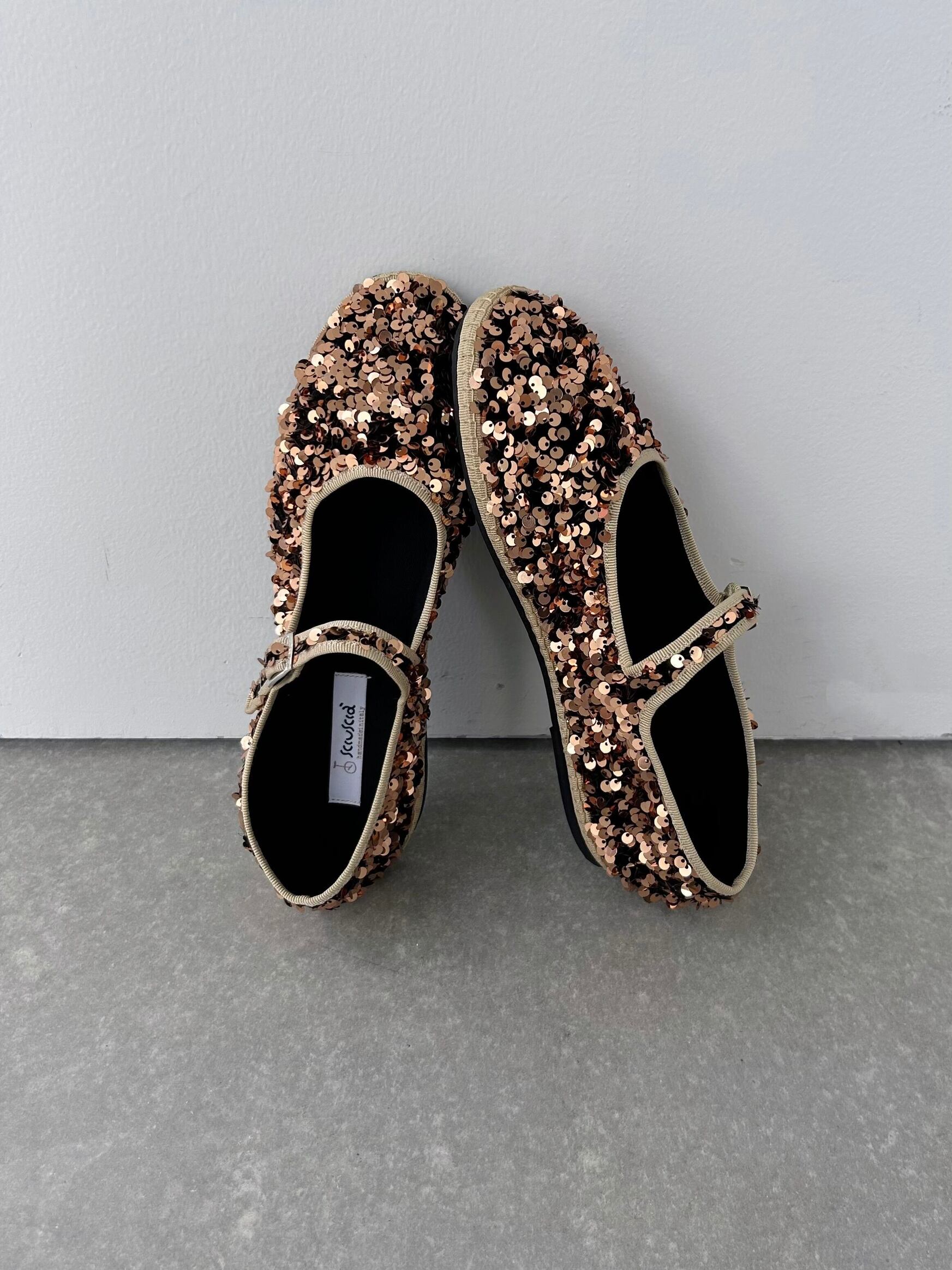 未使用品　シューシャ　トラ柄 メリージェーン フラットシューズ 未使用品シューシャトラ柄 メリージェーン フラットシューズ