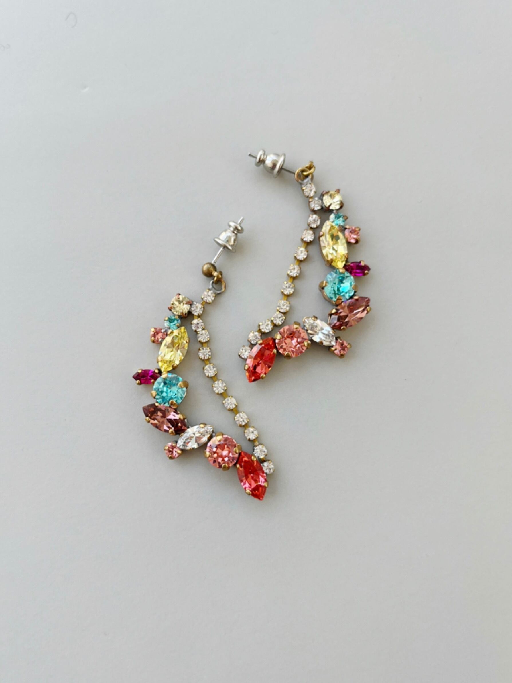 【petite robe noire】 Pierce プティローブノア― ピアス ビジュー フリンジ マルチカラー オケージョン レディース PRN172316 KOKO 21,164円