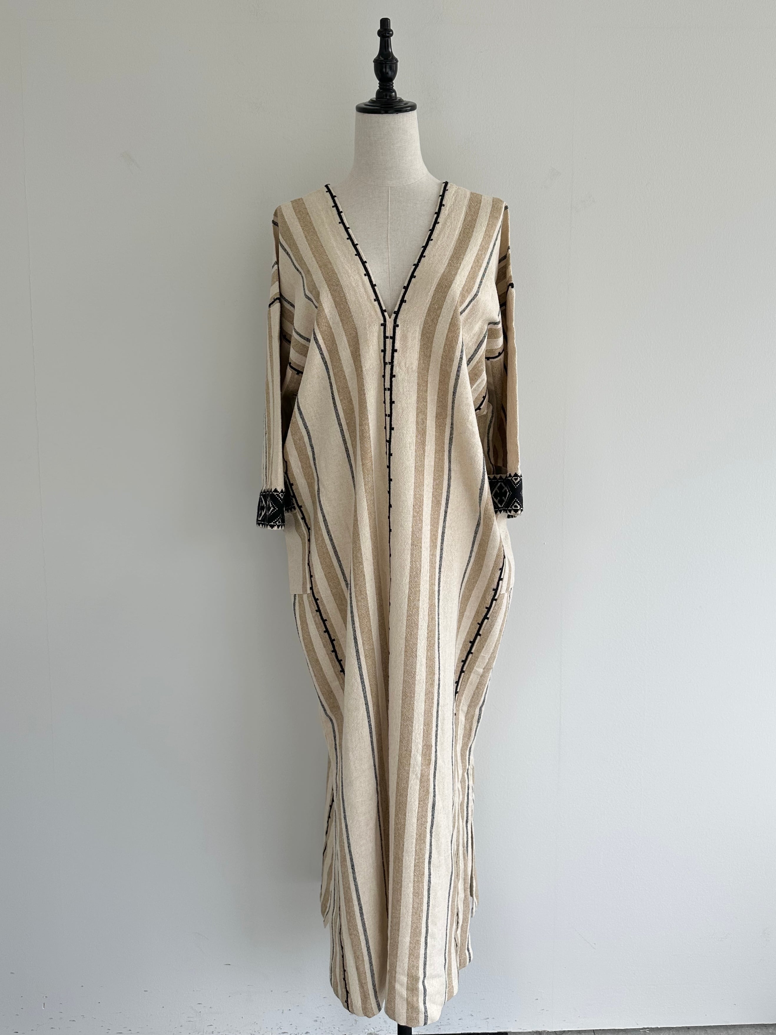 楽天市場】【Sara Mallika】 Cotton Silk Stripe Embroidery Dress