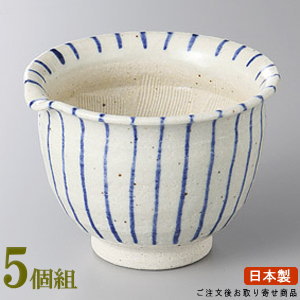 丸小鉢 5個組 日本製 青十草反片口すり小鉢 5個 送料無料 業務用 和食器 食器 高級感 陶器 丸い形の小鉢 お皿 上品 電子レンジ可能 食器洗浄機可能 レンジ対応 家庭用 普段使い 小鉢 煮物料理 和風サラダ 取り皿 一品料理 盛り付け皿 飲食店 料理店 ホテル 旅館 10,095円