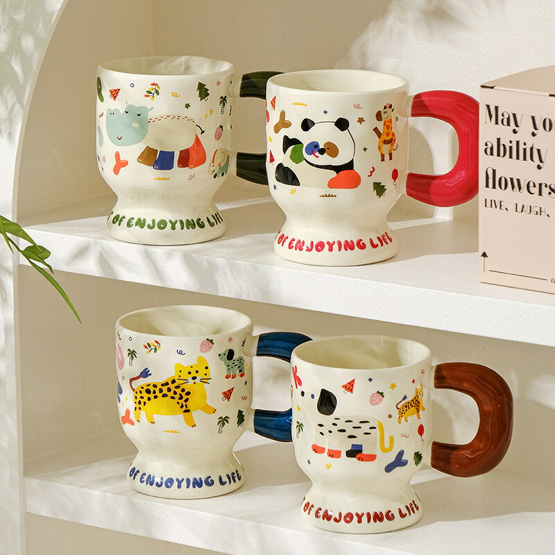 ユニークなデザインの陶器カップ カップ＆ソーサー｜灰釉彫｜陶器｜信楽焼｜和食器通販｜うちる｜和食器