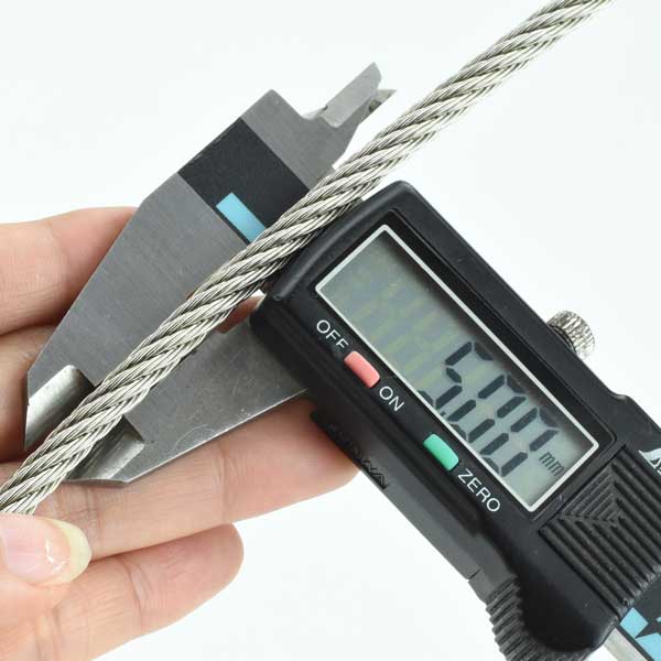 ステンレス-ワイヤーロープ-【7x7】-SUS304-太さ5mm-長さ50M:ニッサンスチール-SUS77-5-50|建築金物のこまき5金・あかばね金物