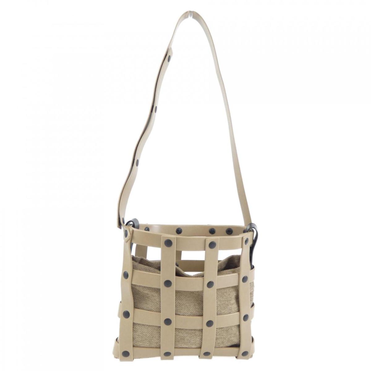 イッセイミヤケ　me トートバッグ イッセイミヤケミーISSEY MIYAKE me プリーツプリントトート