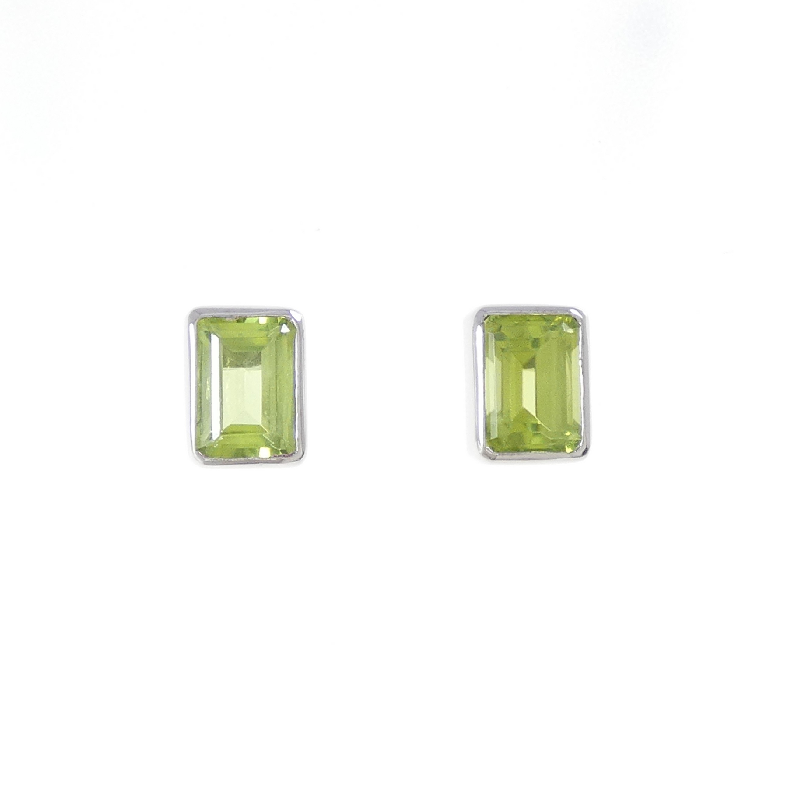 K18WG ペリドット ピアス【中古】