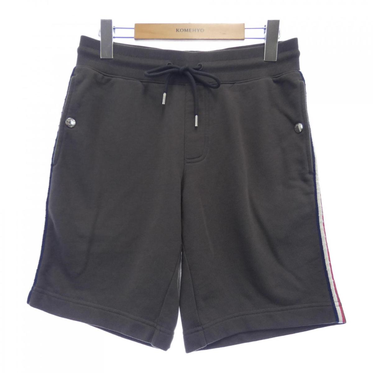 美品◯モンクレール　ショートパンツ　水着◯140cm 新品 未使用MONCLER モンクレール ショートパンツ スイムパンツ