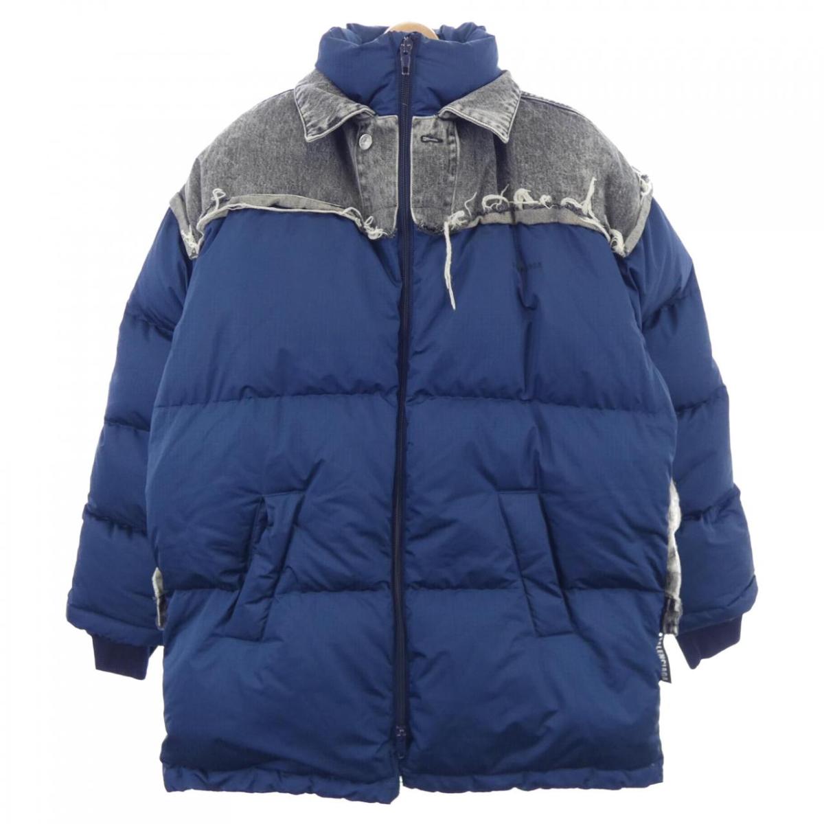【試着のみ未使用】19年新作BALENCIAGA ダウンジャケットピンク34 BALENCIAGA（バレンシアガ）ダウンジャケット/ダウンベスト 赤