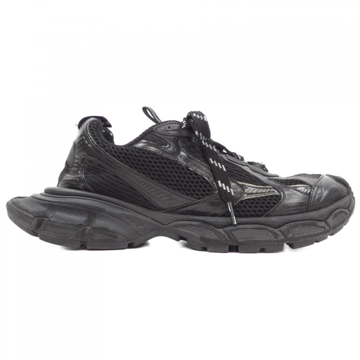 BALENCIAGA トリプルエス　RD×BK×GY BALENCIAGA トリプルエス RD×BK×GY Men's Triple S Sneaker in