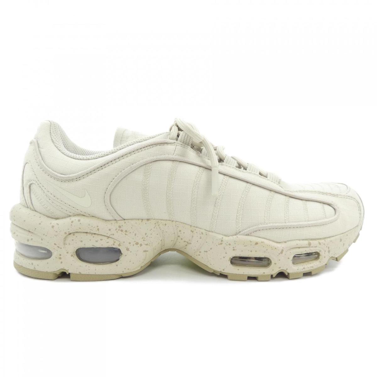 ナイキ NIKE スニーカー【中古】