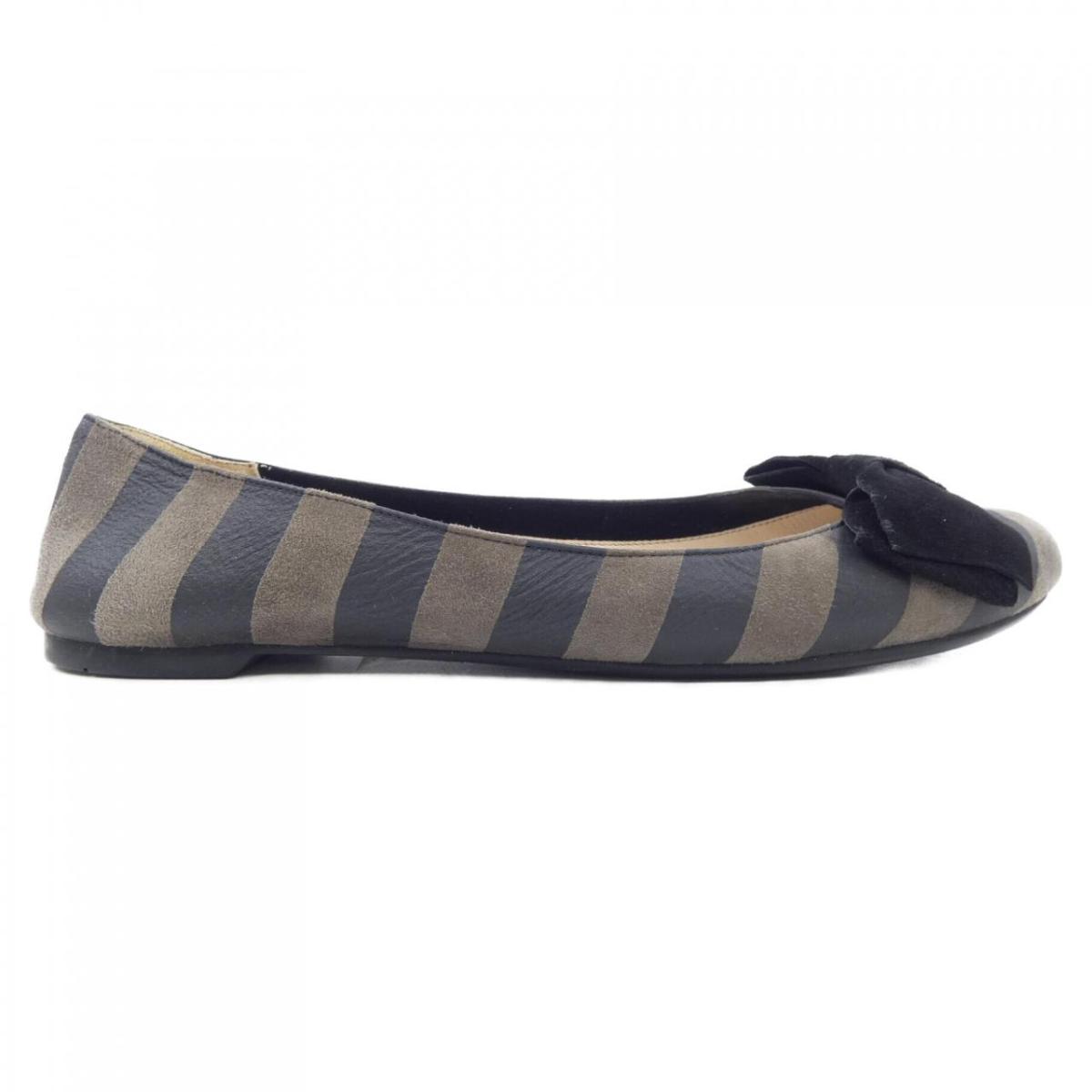 プラダ PRADA フラットシューズ【中古】