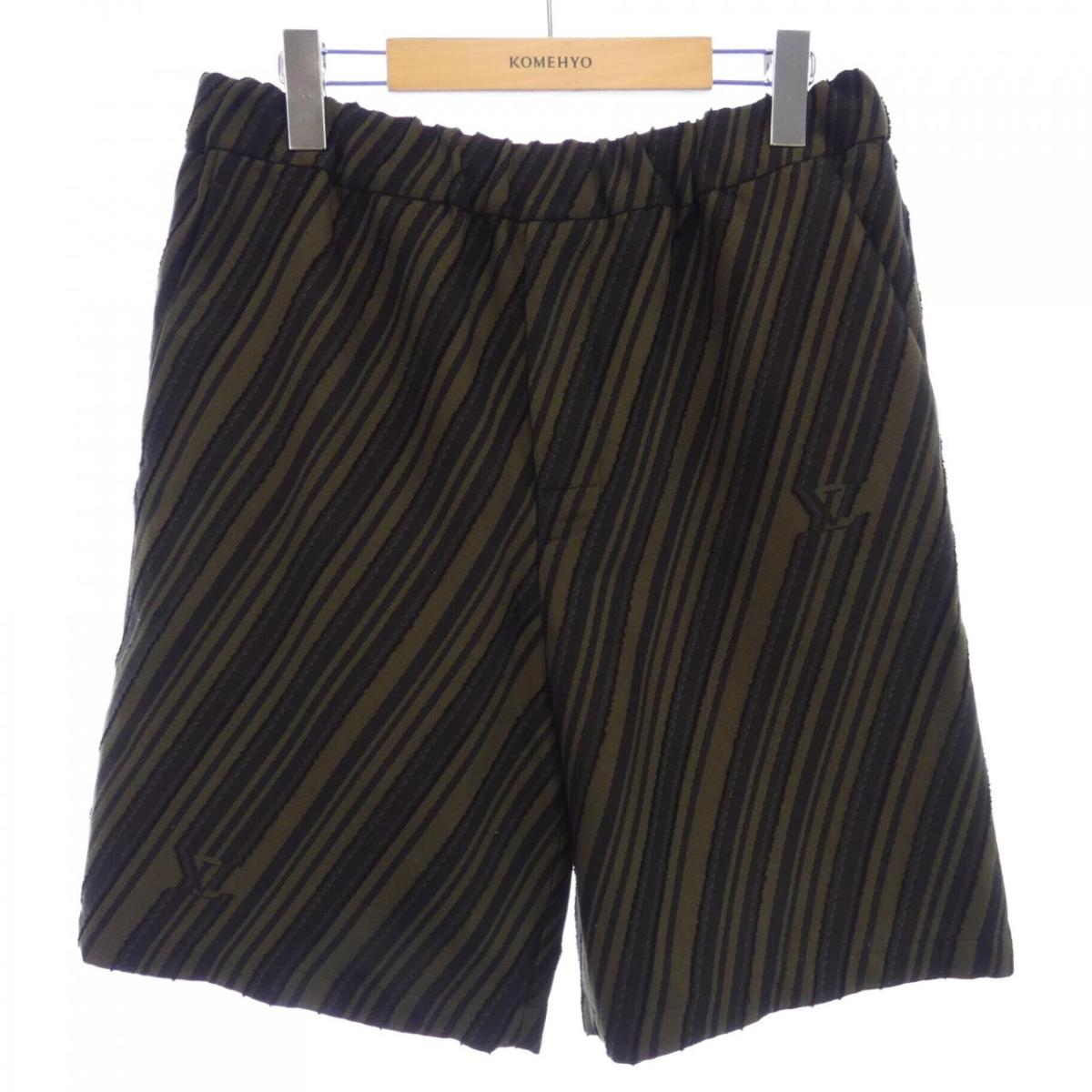 【美品】LVルイヴィトン（36）キュロットスカート/ショートパンツ/リボン/ロゴ LOUIS VUITTON - ルイ・ヴィトン ロゴボタン ショートパンツ