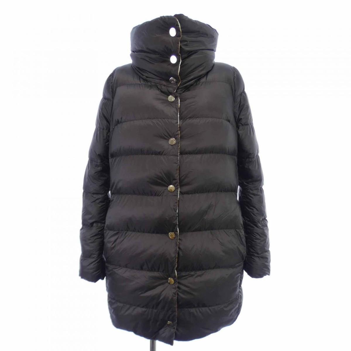 モンクレール MONCLER ダウンジャケット【中古】