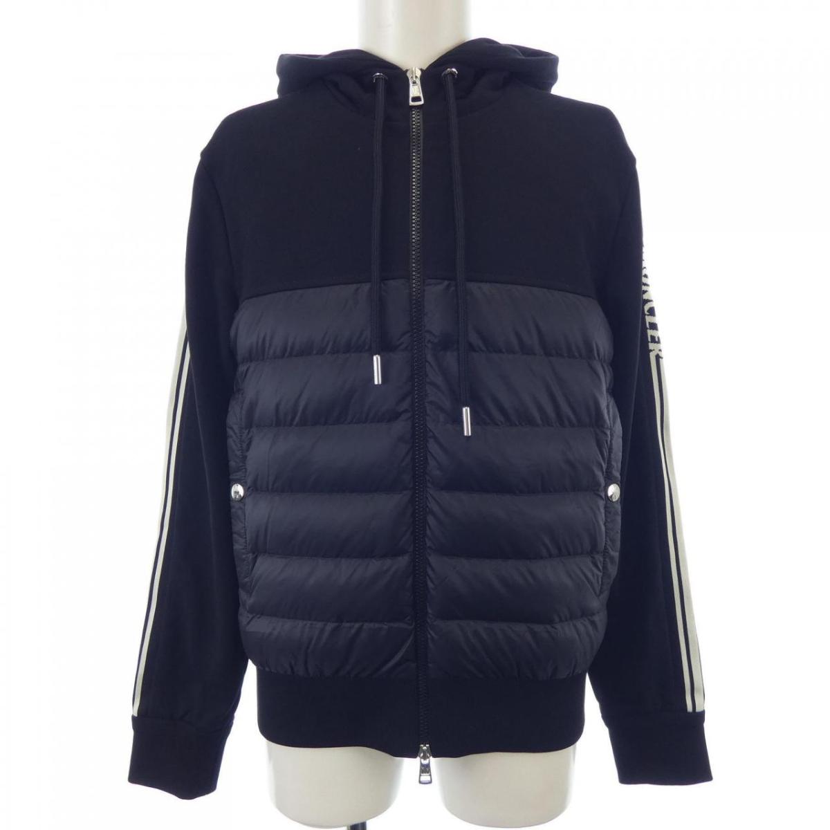 モンクレール MONCLER ダウンジャケット【中古】