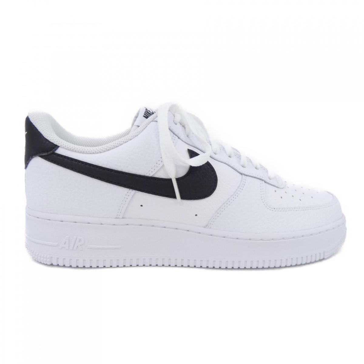 ナイキ NIKE CT2302-100 スニーカー【中古】