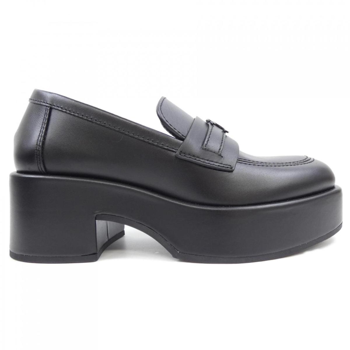 シャネル CHANEL 置き目毛皮 LOAFERS G39206X56725 シューズ【中古】