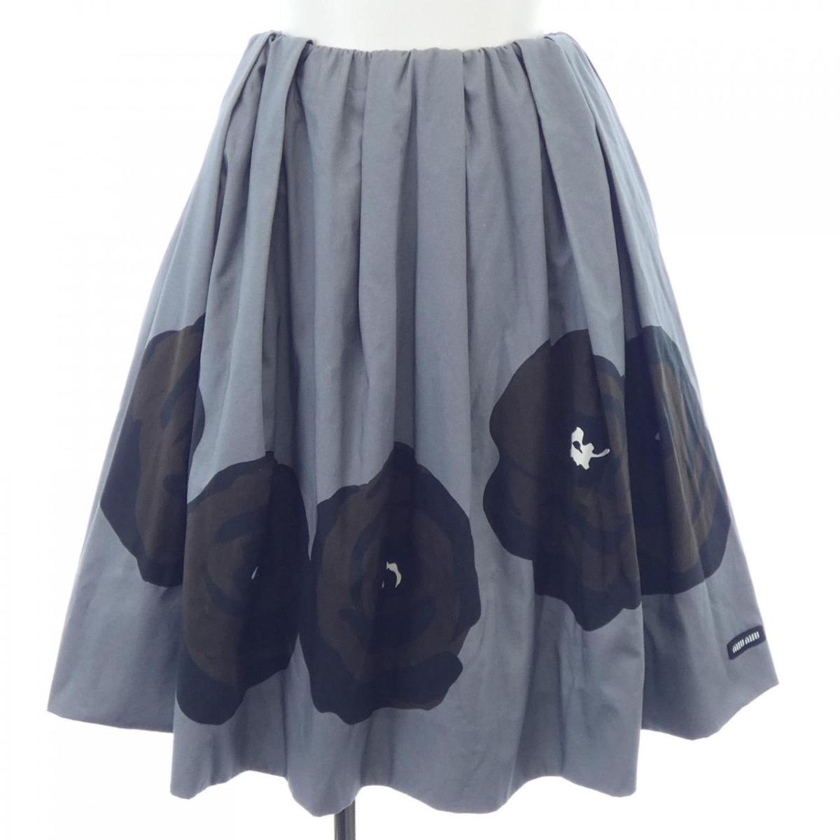 ミュウミュウ MIU MIU ポプリン　ジャージー　マキシフローラル MG2305 S000 15W3 スカート【中古】｜KOMEHYO ONLINESTORE 店