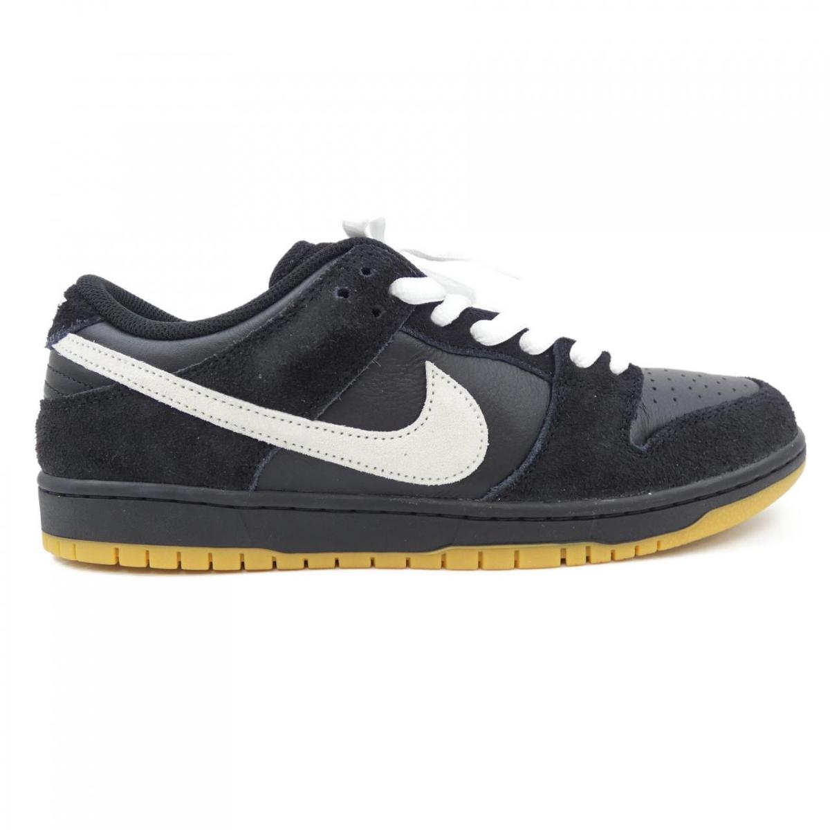ナイキ NIKE HF3704 シューズ【中古】