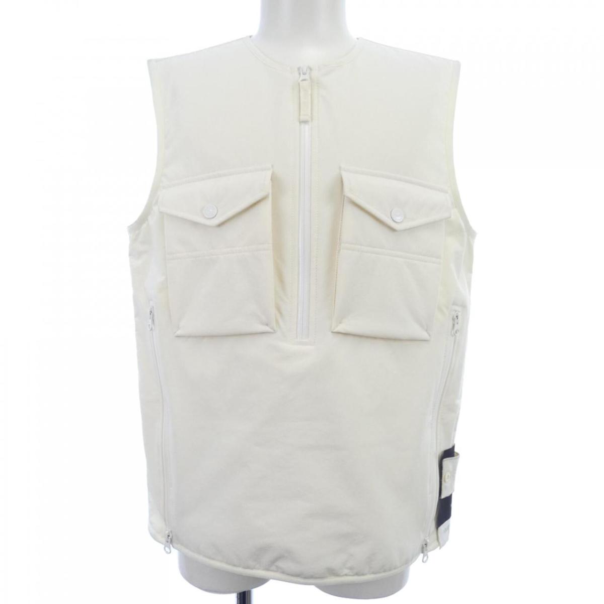 ストーンアイランド STONE ISLAND 7215G03F1 ベスト【中古】 31,590円