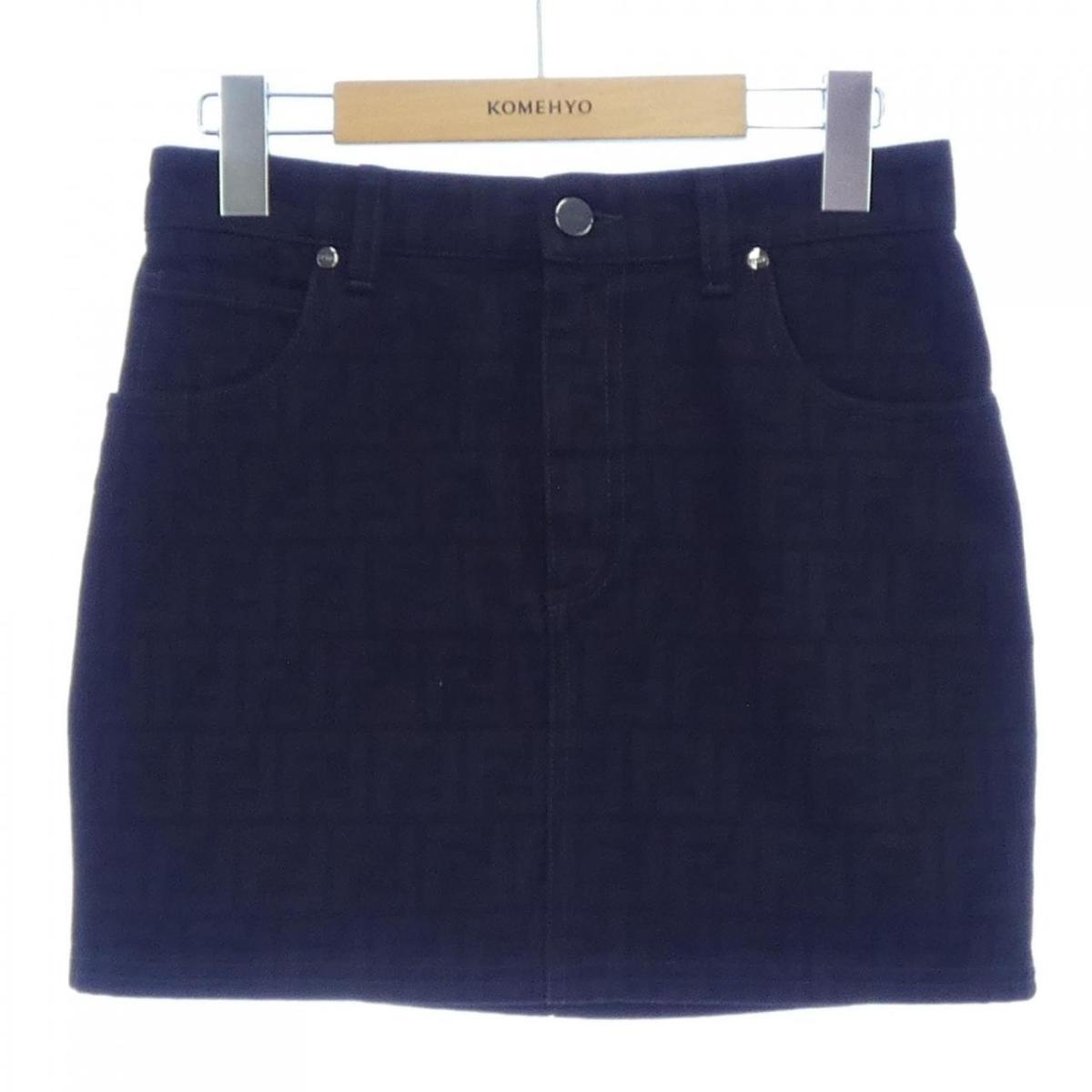 フェンディ FENDI FLQ583 AT1B スカート【中古】