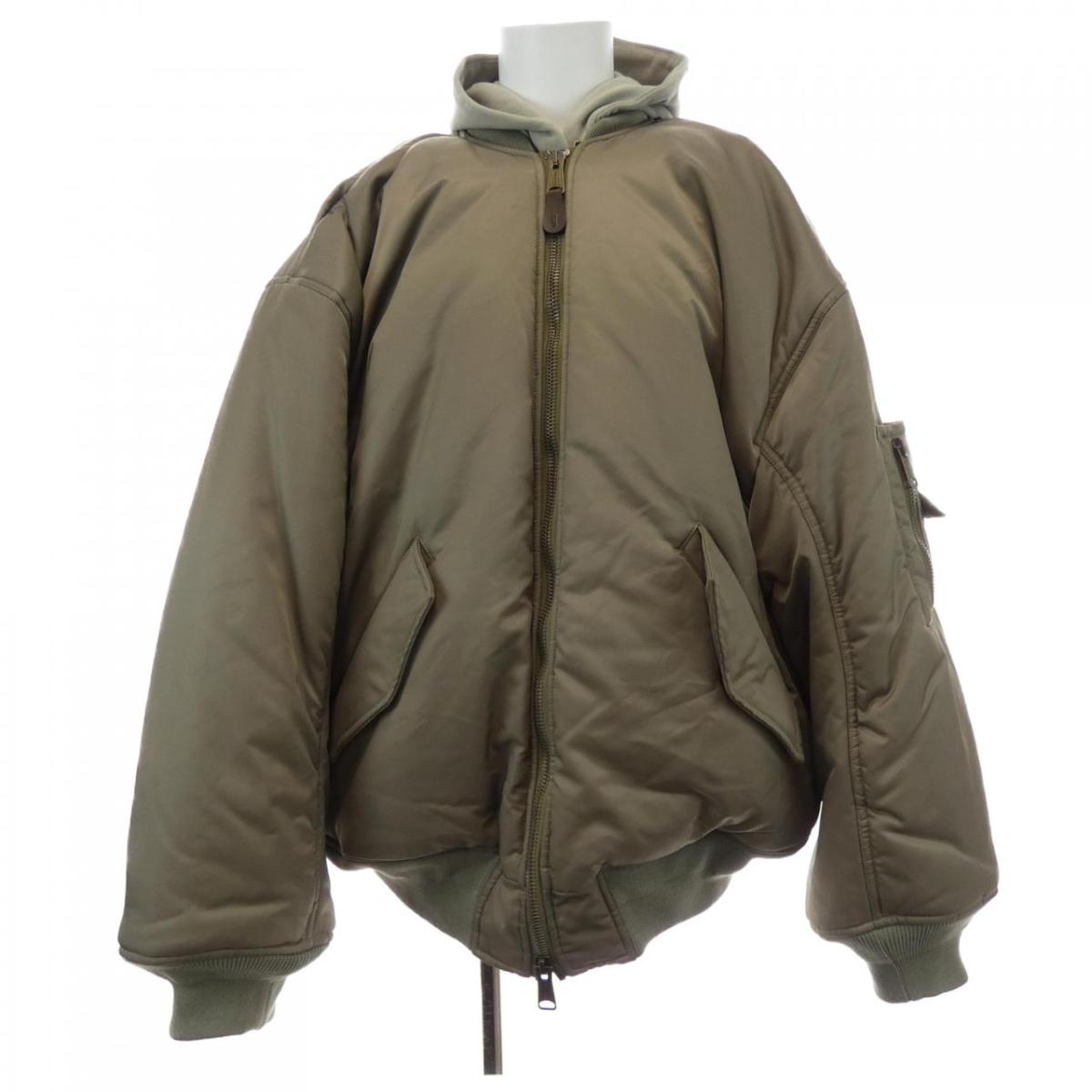バレンシアガ BALENCIAGA 746456 TNO27 UNISEX ブルゾン【中古】